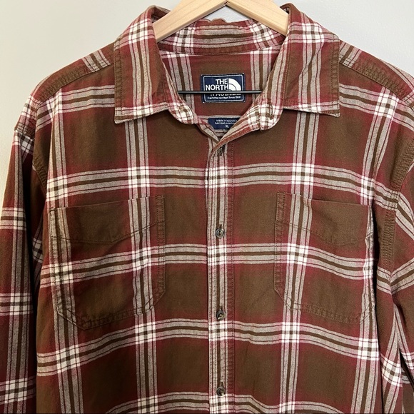The North Face Mens plaid button up-size xl - Picture 2 of 11